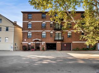 40-44 Rome St, Newark, NJ 07105