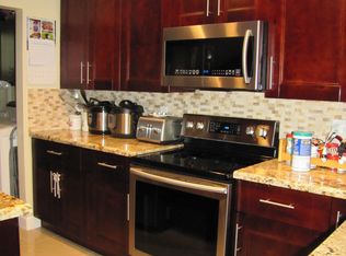 2408 N 35th Ave, Hollywood, FL 33021