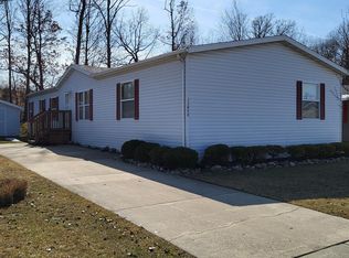 13490 Denver Dr, Hartland, MI 48353