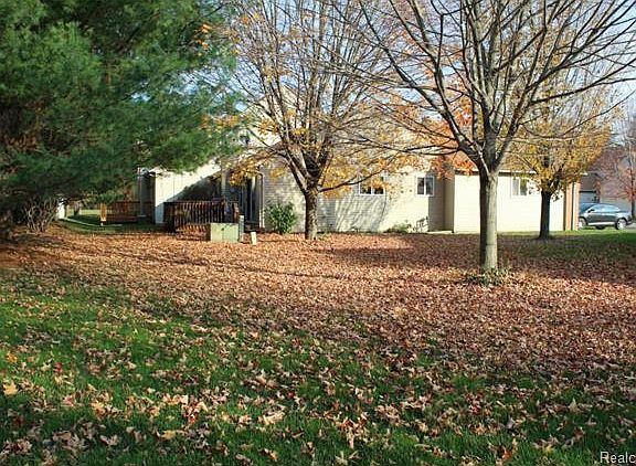 2nd image of 9058 Pine Cove Dr