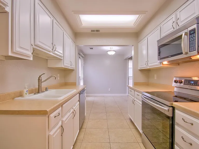 1051 Padre Dr #2 — Photo 2