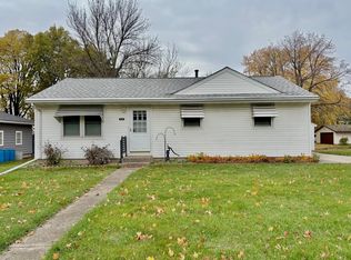 313 9th St, Gaylord, MN 55334
