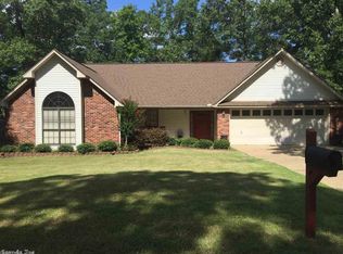 1304 Frontier Ln, White Hall, AR 71602