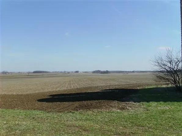 2065 Rombach Ave, Wilmington, OH 45177