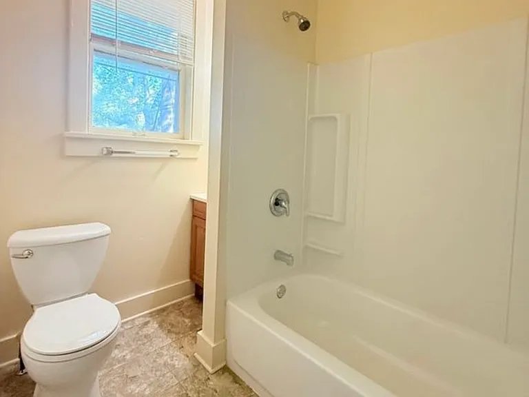 529 S Indiana Ave #2 — Photo 2