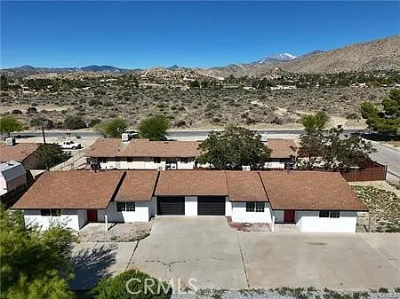 2 bed, 950 sqft, $1,900 — Photo 1