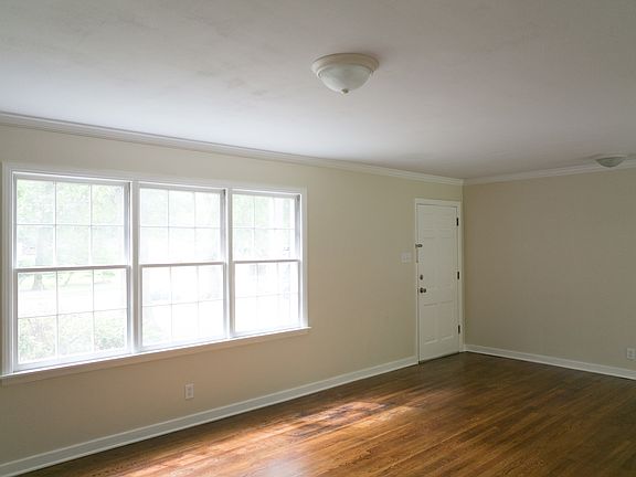 3rd image of 1810 Grove Hill Ln