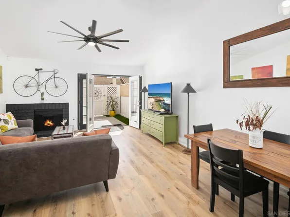 453 Bancroft Gln, Escondido, CA 92027