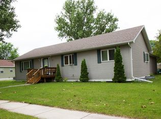 229 Kneale Ave N, Thief River Falls, MN 56701