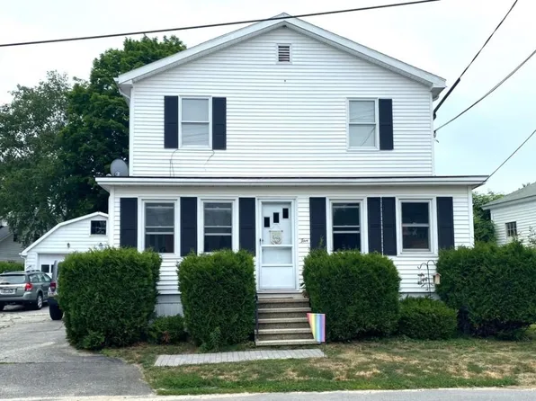 5 Genest St #2F, Lewiston, ME 04240