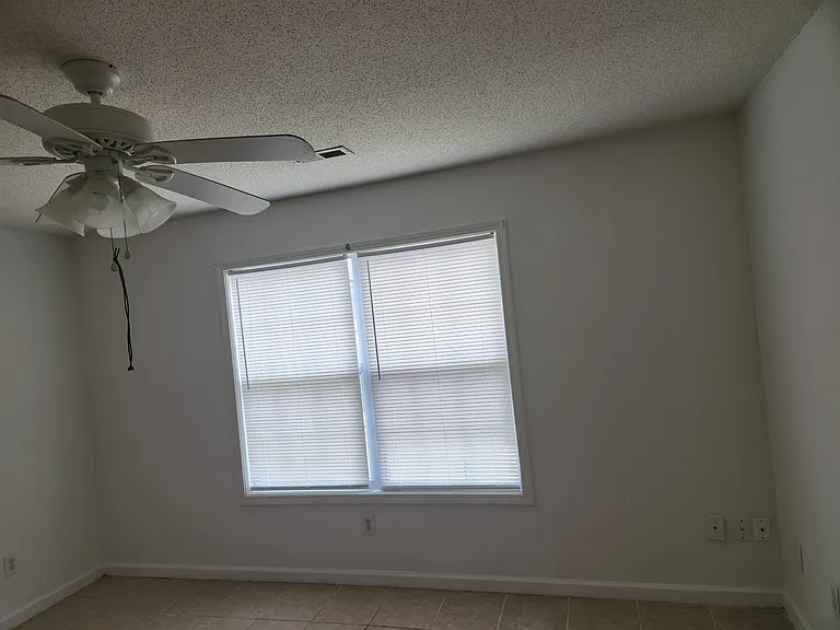 1797 Barberry Dr — Photo 7