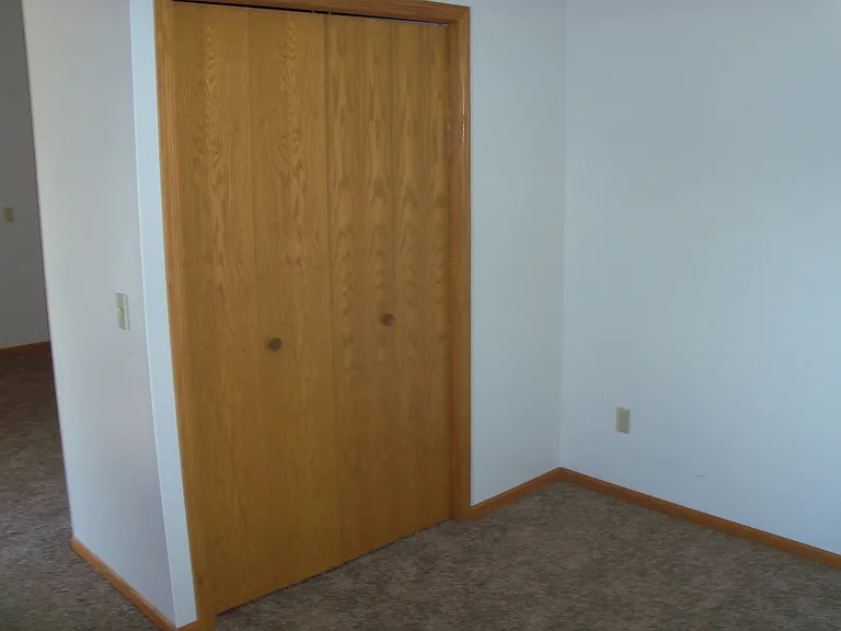 413 S Rum River Dr #1 — Photo 2