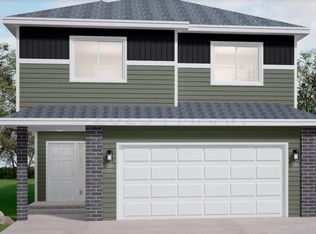 3613 50th St S, Fargo, ND 58104