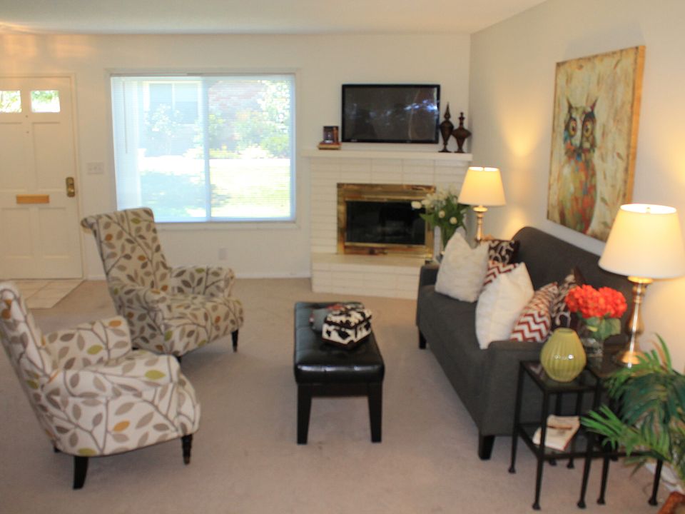 1st image of 179 Miramonte Dr