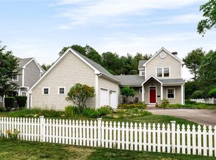 200 Wickford Point Rd, North Kingstown, RI 02852