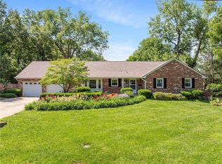 6717 W 69th St, Overland Park, KS 66204