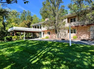 2033 Mendon Rd, Cumberland, RI 02864