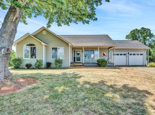 584 Gun Club Dr, Hardy, VA 24101