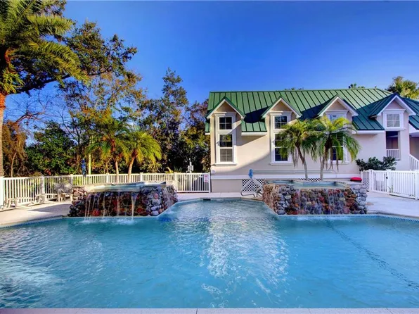 146 Shady Brook Cir Unit 301, Saint Simons Island, GA 31522
