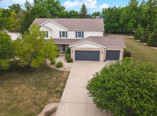 30 Candle Ridge Rd, Towanda, IL 61776