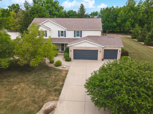 30 Candle Ridge Rd, Towanda, IL 61776