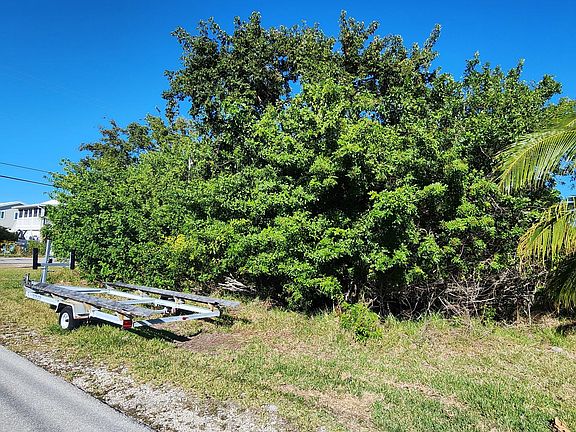 3rd image of Bk 24 Pandorea Ln Lot 2