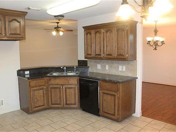 5th image of 124 Eagle Nest Ct