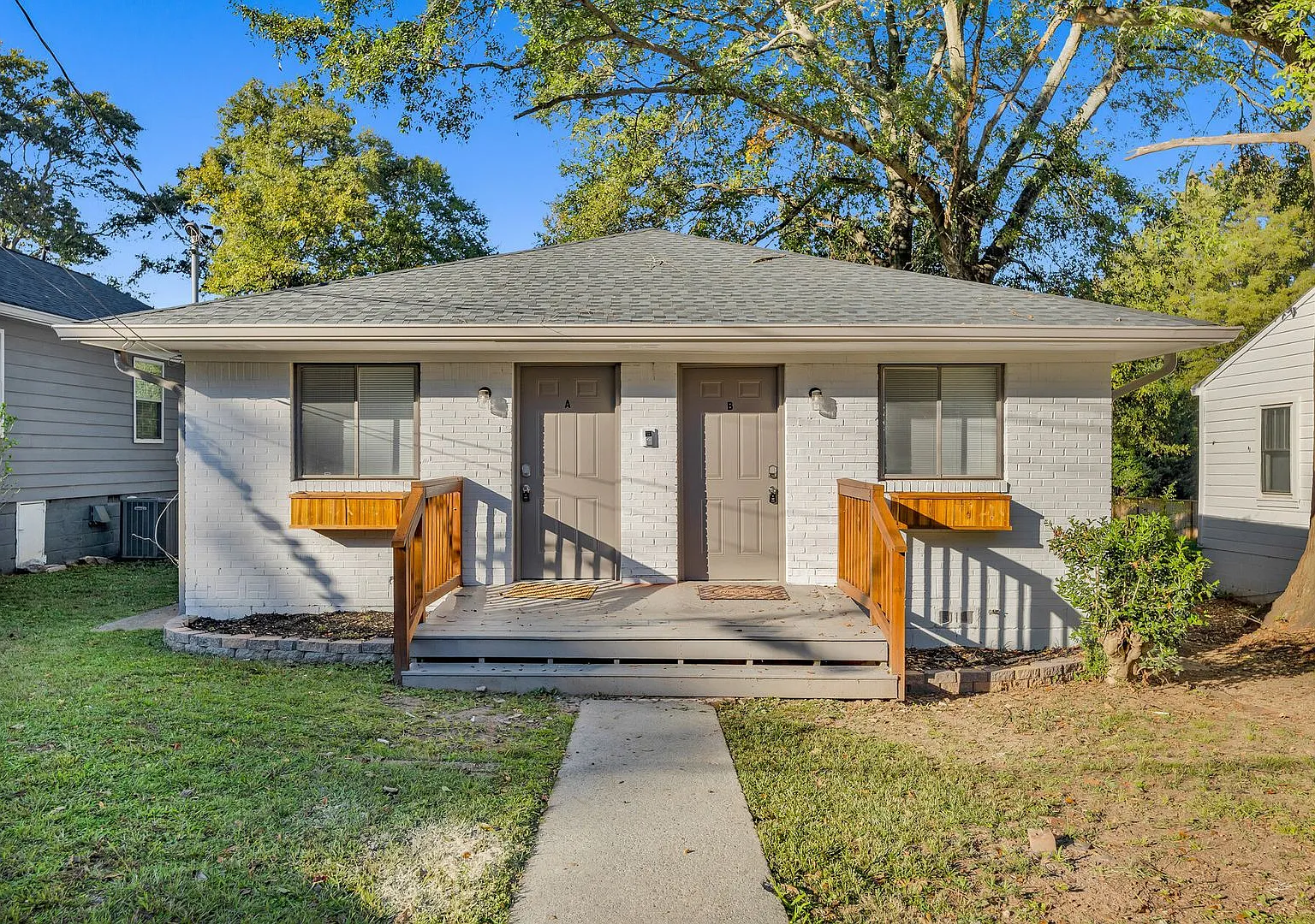 1329 Walker Ave — Photo 1