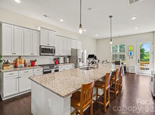 9316 Ainslie Downs St, Charlotte, NC 28273