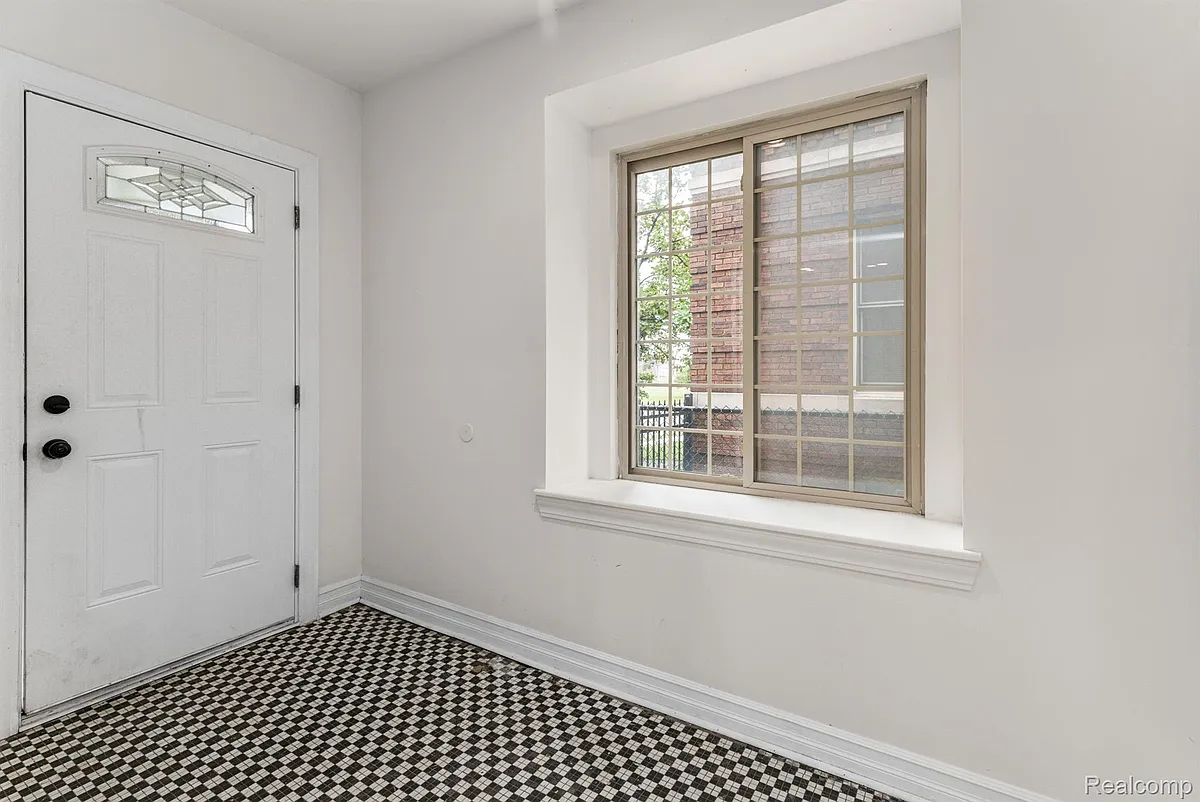 Building Photo - 316 Hendrie St #1