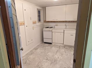 96 Main St APT 6, Lancaster, NH 03584