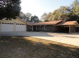 2 Glover St, Daleville, AL 36322