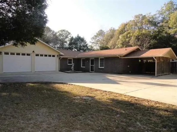 2 Glover St, Daleville, AL 36322