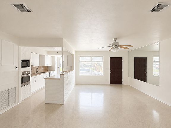 2nd image of 305 SW 8th St