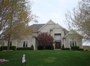 3613 S Saddle Ridge Dr, Independence, MO 64057