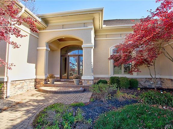 2nd image of 134 Castle Pine Ct