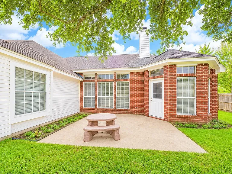 6903 Springcrest Ct — Photo 37
