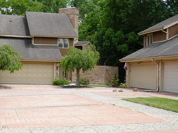1677 Wyandotte Blvd, Maumee, OH 43537