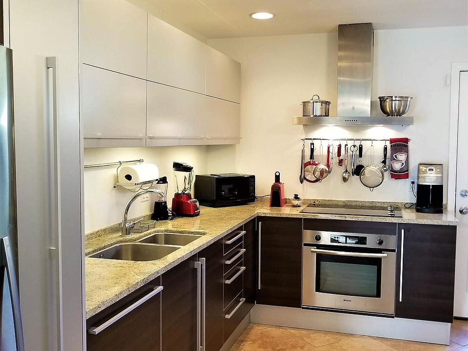 1st image of 1850 E Maryland Ave Unit 4