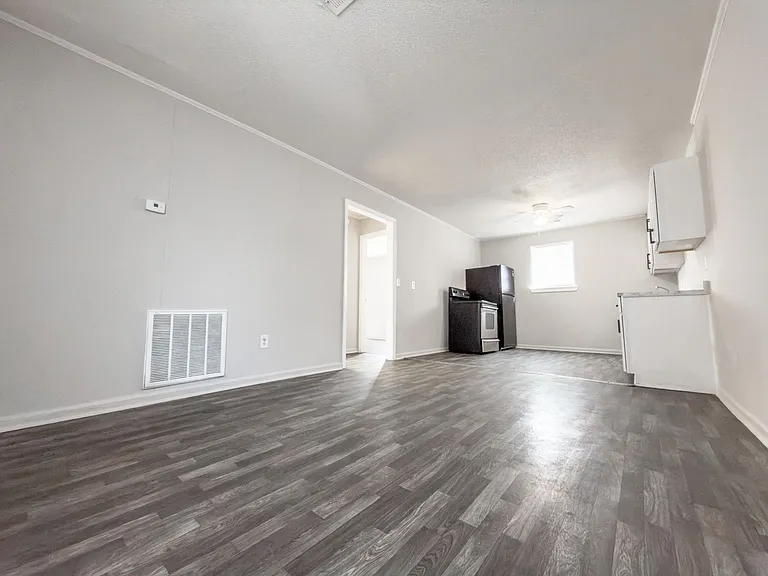 1815 Sumner Ave — Photo 15