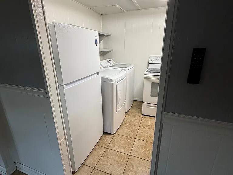 422 Harmon Hts — Photo 8