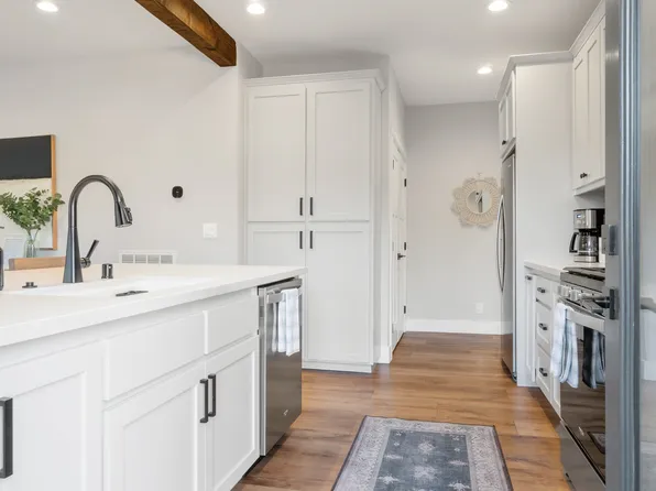 698 E 8th St, Chico, CA 95928