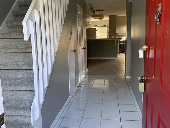 3rd image of 143 Saltwind Cir