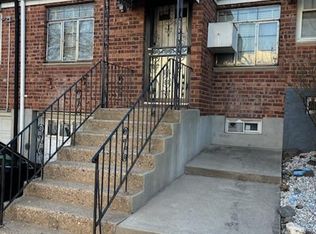 6105 65th St, Flushing, NY 11379
