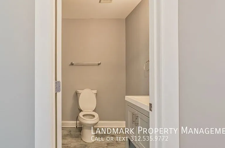 2353 W 18th Pl #3R — Photo 16