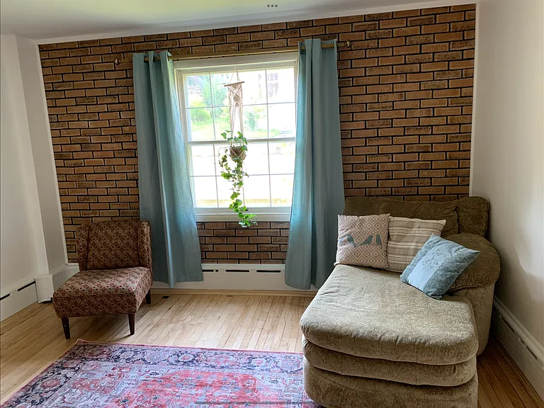 808 W Franklin St — Photo 5