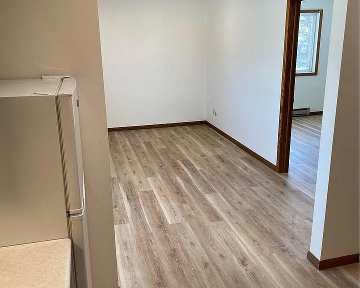 405 N 3rd St #4 — Photo 3