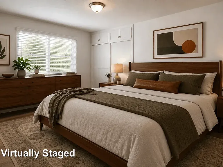 349 N Palm Dr #6 — Photo 4