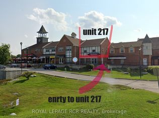 2 Orchard Heights Blvd #217, Aurora, ON L4G 3W3
