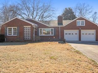 225 Frank Dr, Chesapeake, VA 23322